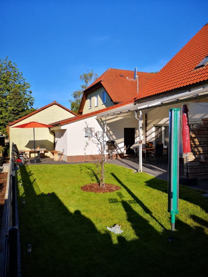 Pension Und Ferienwohnung Walther Щорков Екстериор снимка